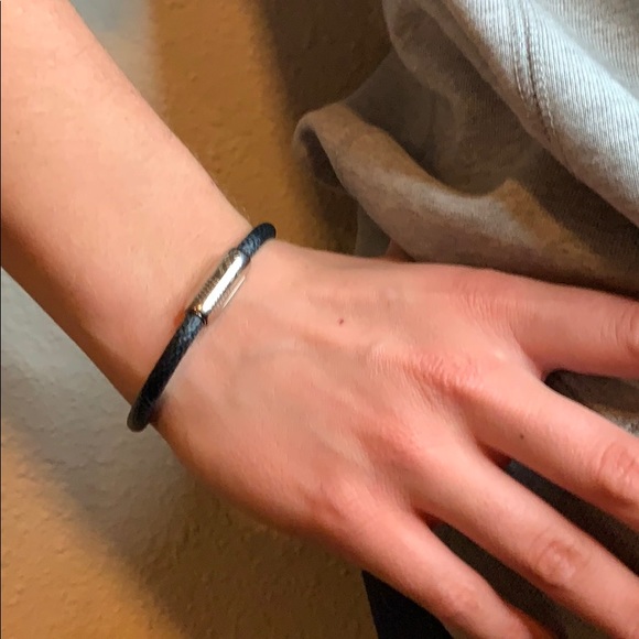 Louis Vuitton Bracelet - Picture 6 of 7